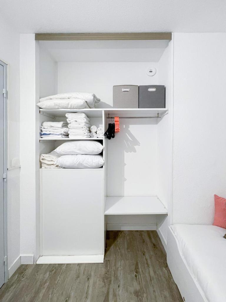 Appartement Deux Pièces En Plein Centre *