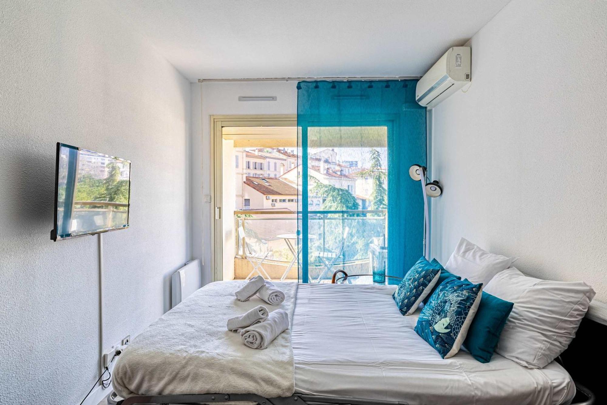 Appartamento Deux Pièces En Plein Centre Cannes