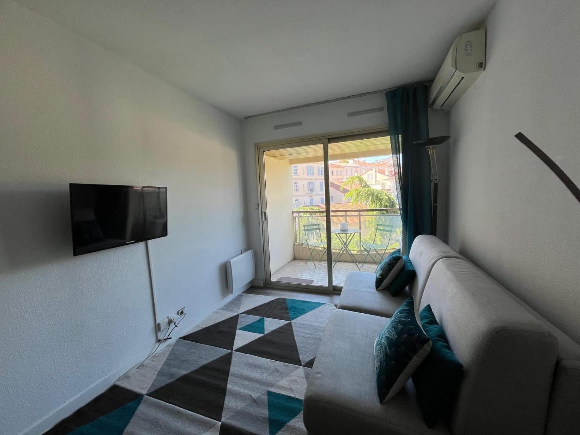 Deux Pièces En Plein Centre Appartement Cannes