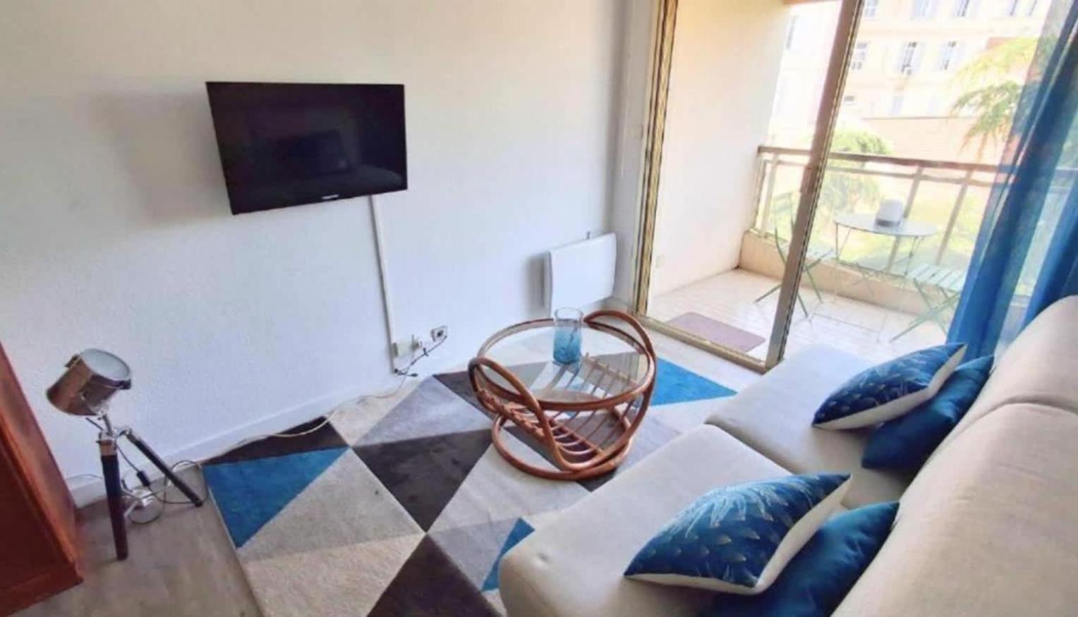Appartement L'ilot Avec Balcon, Mignon Et Charmant, Un Havre De Paix Au Coeur Du Centre-ville *